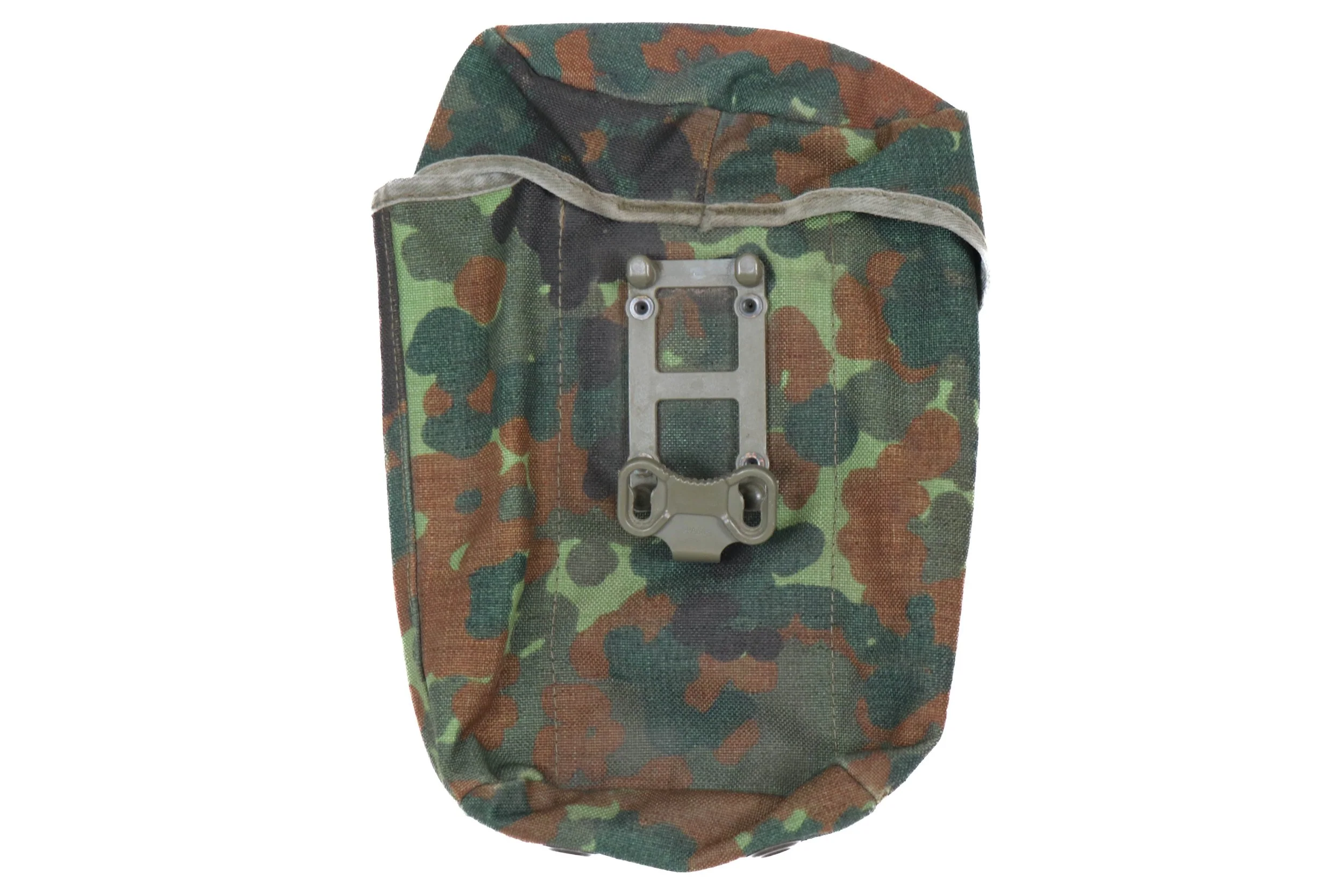 German Flecktarn Bundeswehr Canteen Pouch - Image 3