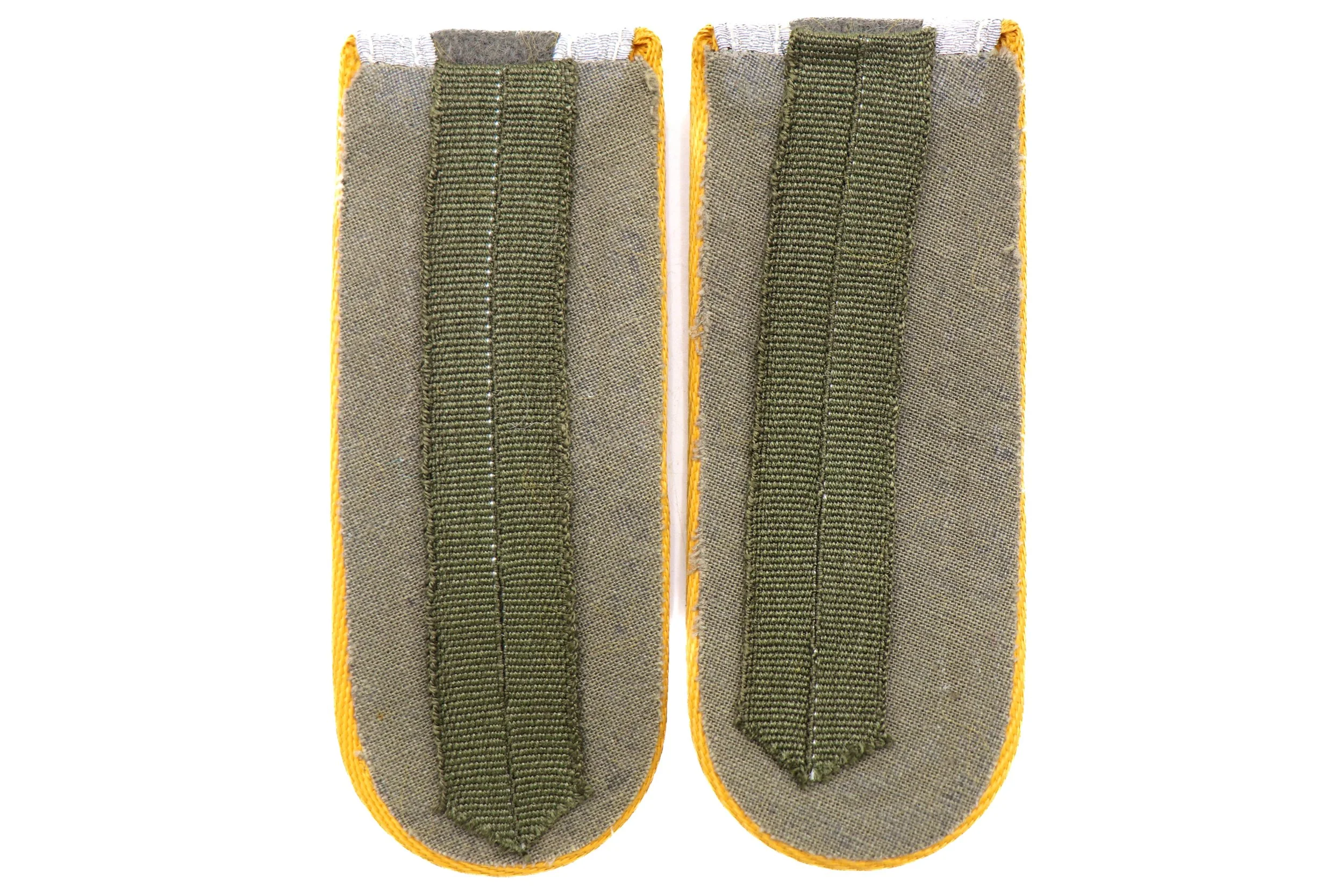 East German NCO Shoulder Board w Yellow Piping - Image 2
