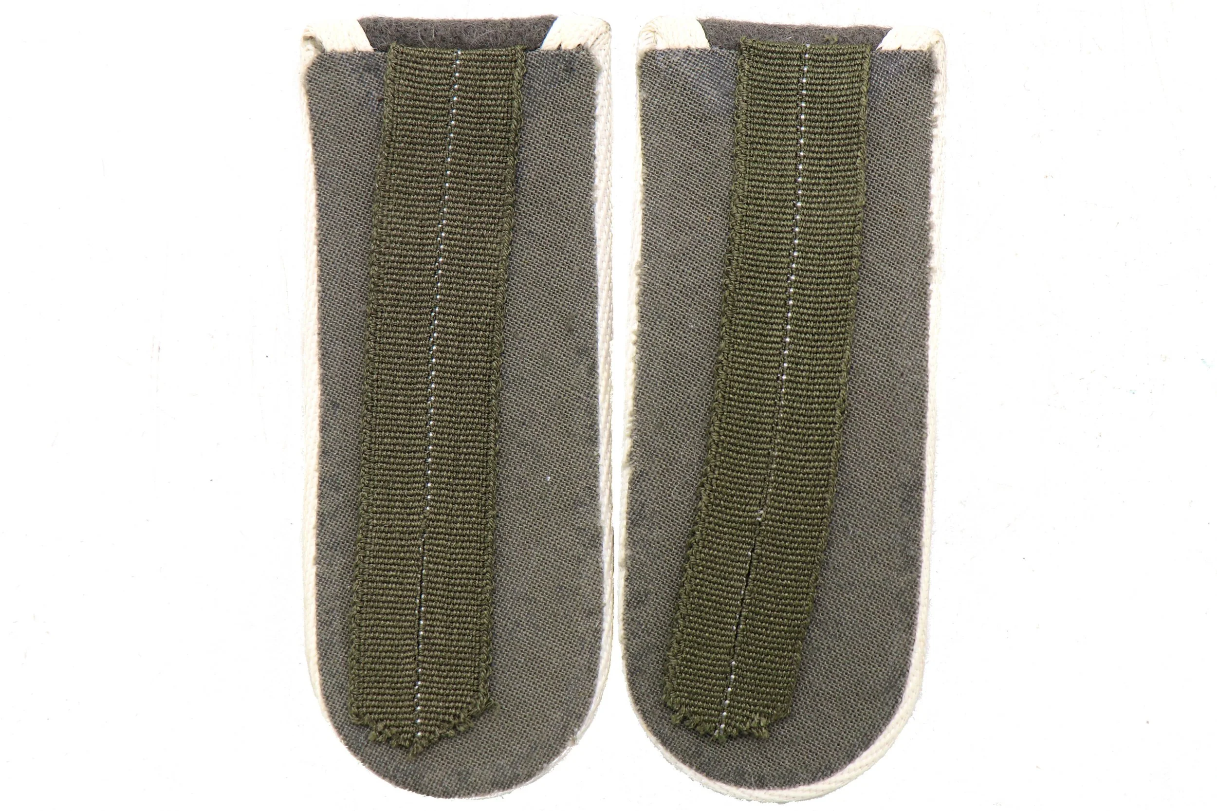 East German NCO Shoulder Board w White Piping - Image 2